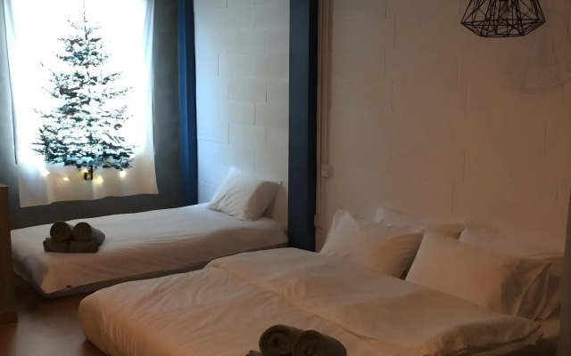 De Sea Almond Hotel Chumphon