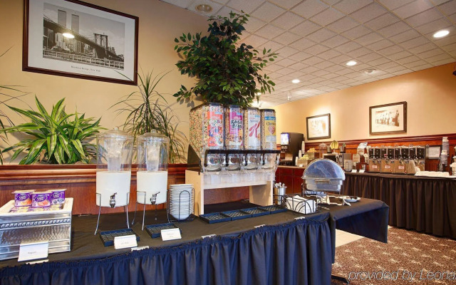 Holiday Inn Scranton East - Dunmore by IHG