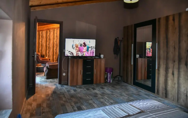 Island Oasis Poolside Paradise in Crete