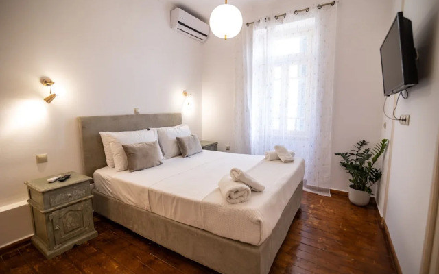 Apeiron Acropolis Suites