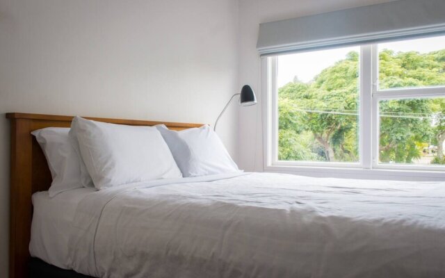 Renovated Mount Eden 1 Bed Flat With Mountain Views