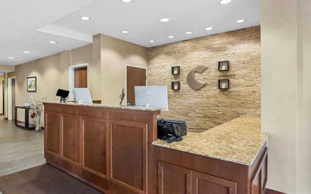 Comfort Inn & Suites West - Medical Center