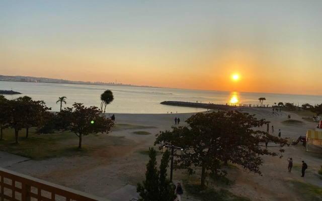 Sunset Beach Hotel