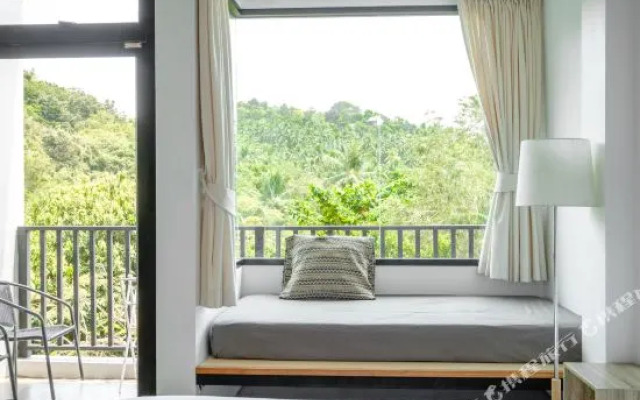 The Dearly Koh Tao Hostel