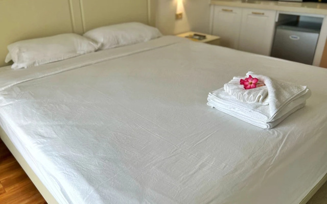 Tinian Diamond Hotel
