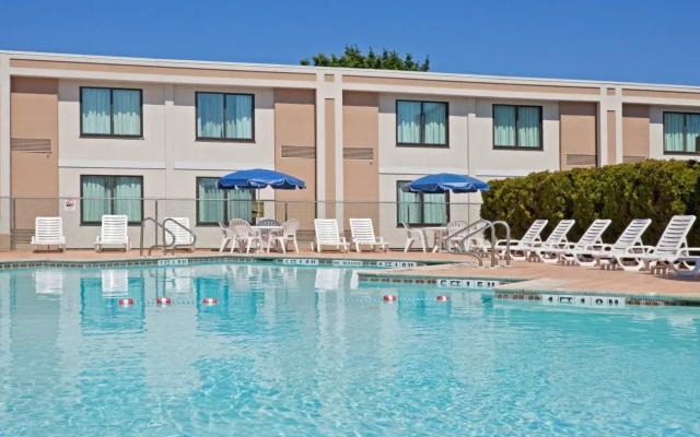 Holiday Inn Hasbrouck Heights-Meadowlands by IHG