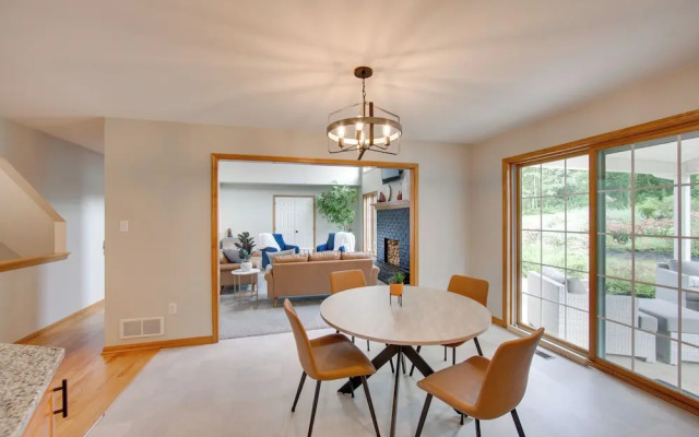 Game Room & Covered Patio: Hummelstown Hideaway