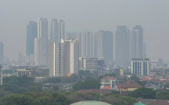 Comfortable And Cozy 1Br At Gallery West Apartment