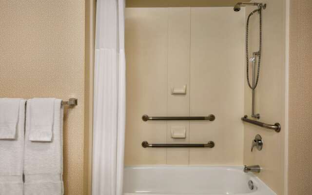 Hampton Inn & Suites by Hilton Langley-Surrey