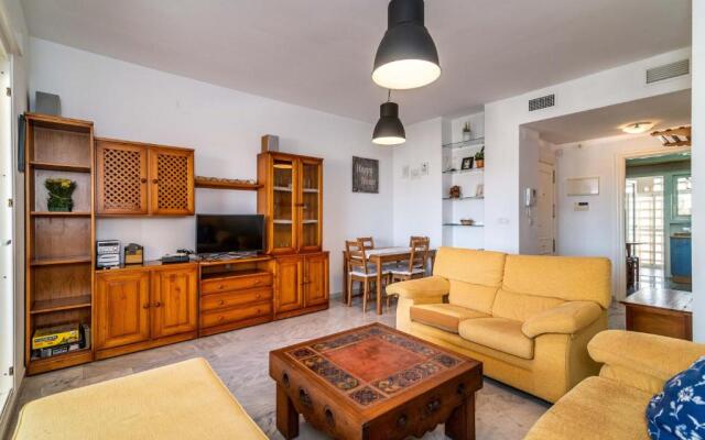 Well-located & Nice Views 2BDR Apt in Los Álamos