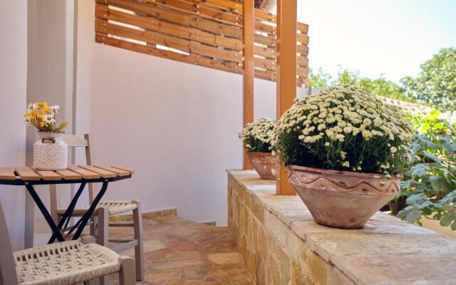 Joya Village House