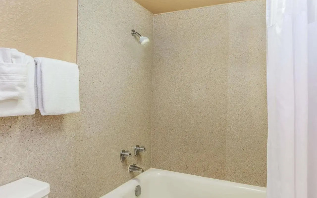 High Country Motor Lodge – Near NAU/Downtown