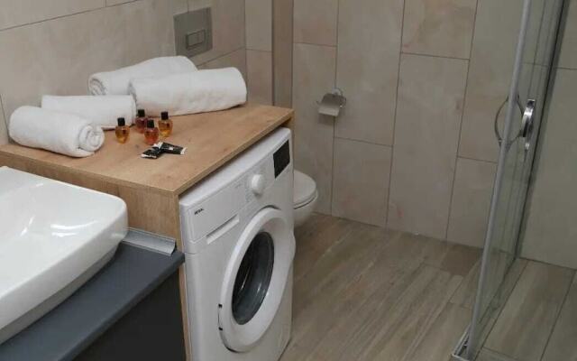 Pars Suites Hotel
