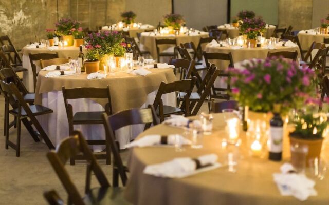 Hutton Brickyards Riverfront Hotel + Venue