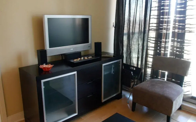 Amazing 1BR Condo in Yorkville