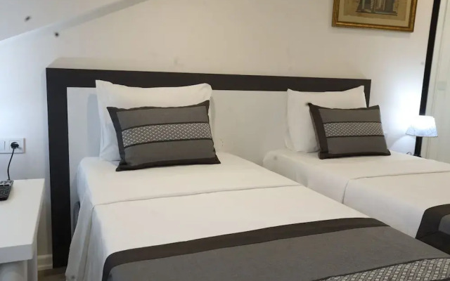 Askadar Çatı Otel