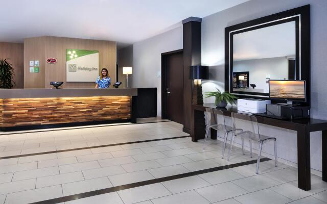 Holiday Inn Hotel & Suites Anaheim by IHG