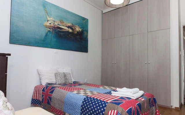 Urban Cosy 2 Bd Apt Near Metro w Balcony