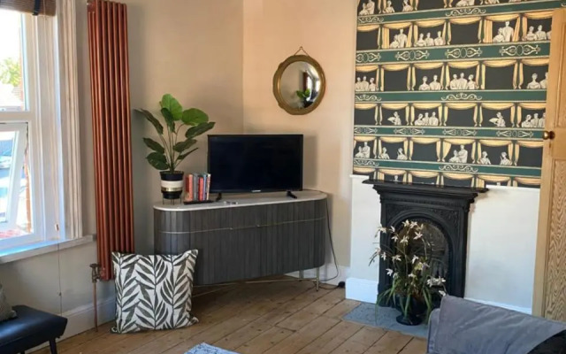Fig Tree Flat - Recently Renovated