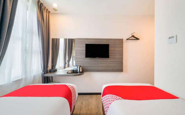 OYO 89386 Stay 365 Hotel