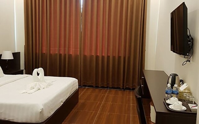 Golden Apple Hotel Two