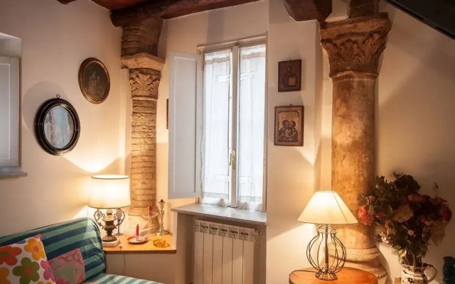 Rome Accommodation - Palazzo Massimo