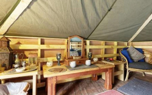 Hobbity Bell Tent House