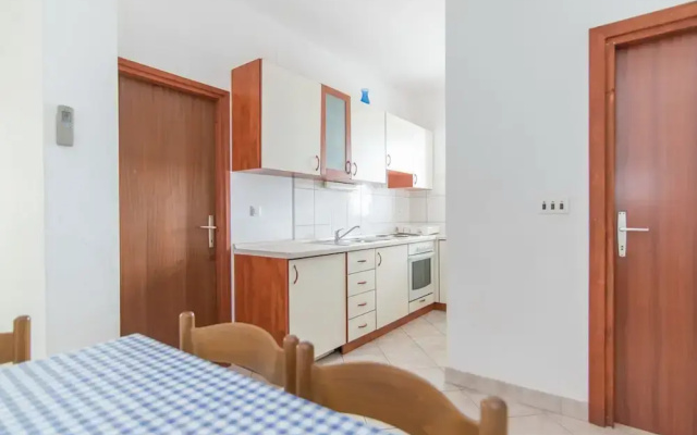 Apartments Neva- Two Bedroom Apartment With Balcony