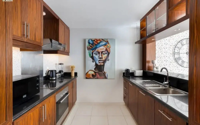 Dubai Fountains Modern 1 Bed by Bnbme Homes