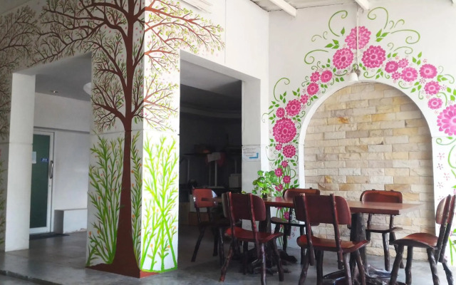 S2S Queen Trang Hotel