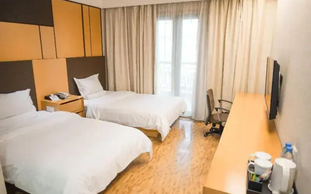 Ji Hotel (CCNICEC, Chengdu)