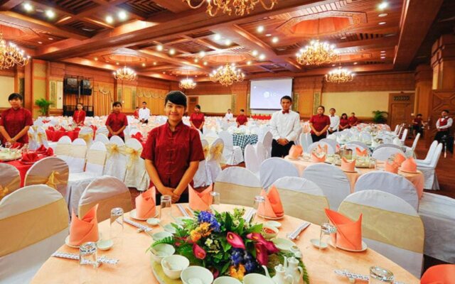 Planet Holiday Hotel & Residence