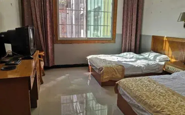 Guangnan Xinning Hotel
