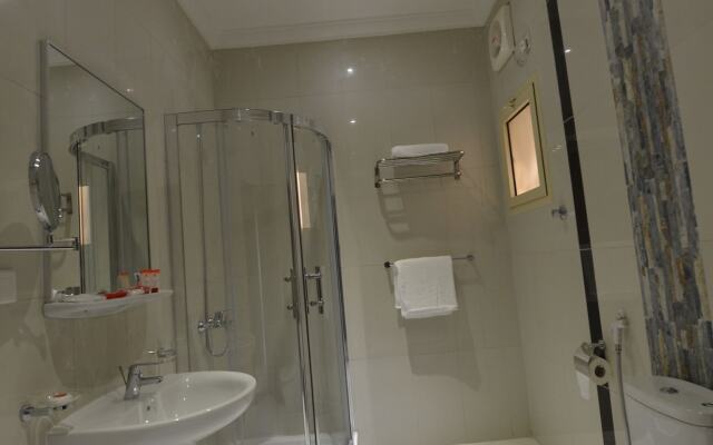 La Fontaine Al Shorouq Suites