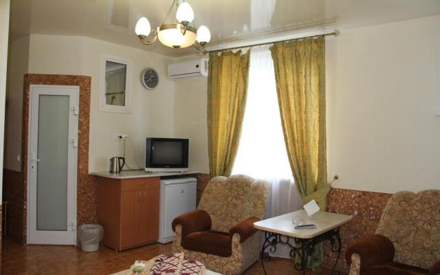 Erunin Hotels Group on Dalidovich 25