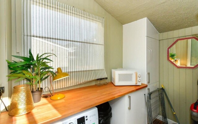 Stunning 3-bed House in Cardiff With Free Parking!
