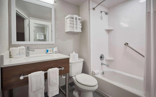 Hampton Inn by Hilton Harrisburg West