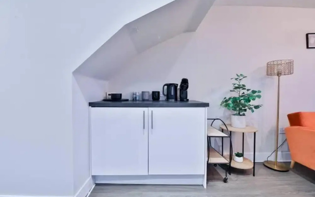 Whitchurch Place 2 Bed Flat in Cardiff