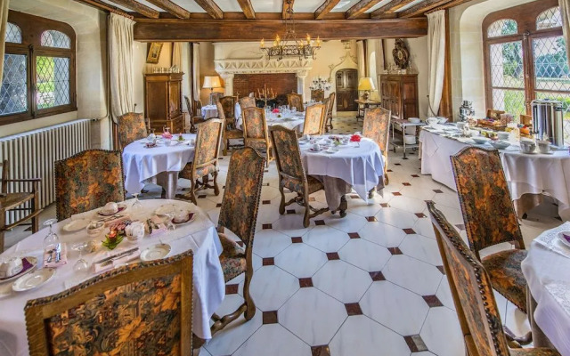 Château De La Colaissière