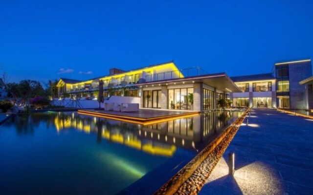 Dali Red Dragon Well Hotel