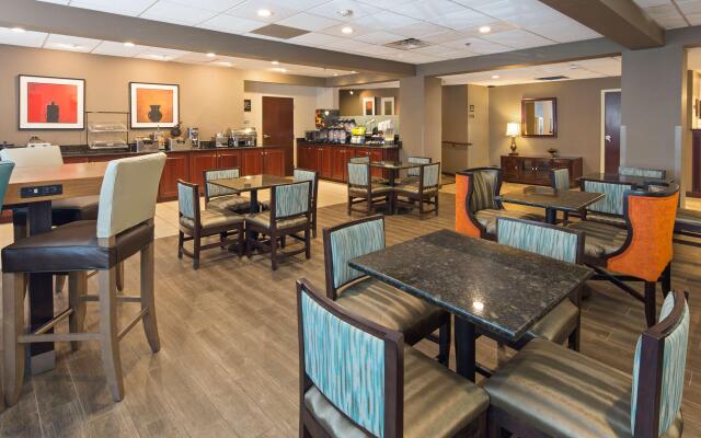 Best Western Plus Oak Mountain Inn