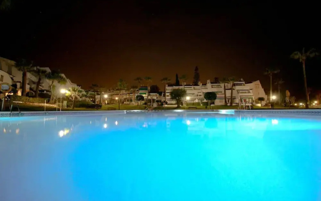Suitur beachfront duplex with pool and sea views