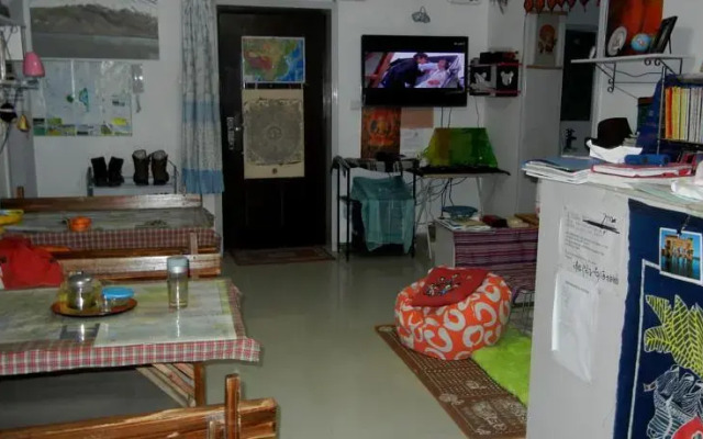 Kkh Breeze Hostel