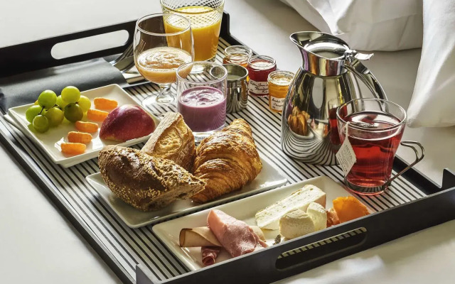 Hôtel Mercure Paris Tour Eiffel Pont Mirabeau