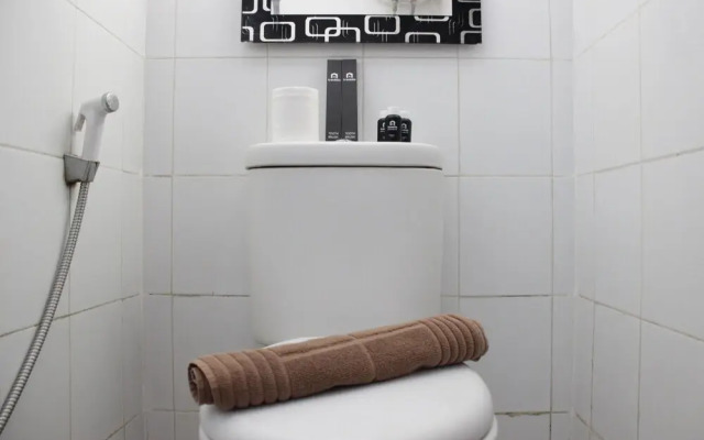 Relaxing Studio Room at Gateway Apartment Ahmad Yani Cicadas