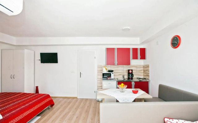 The Garden Rooms & Suites