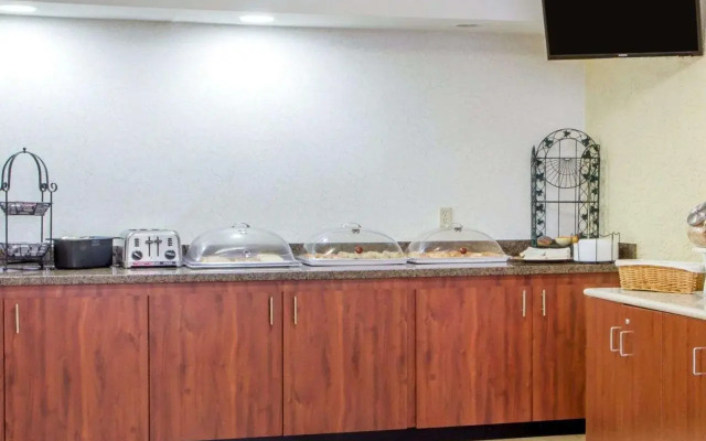 Econo Lodge Broken Arrow - Tulsa