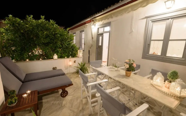 Hydra's Pearl - Blue Pearl