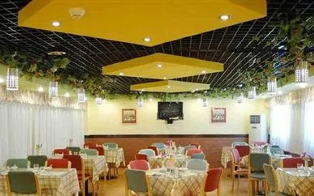 如家派柏·云酒店(大连热电集团香周路店)