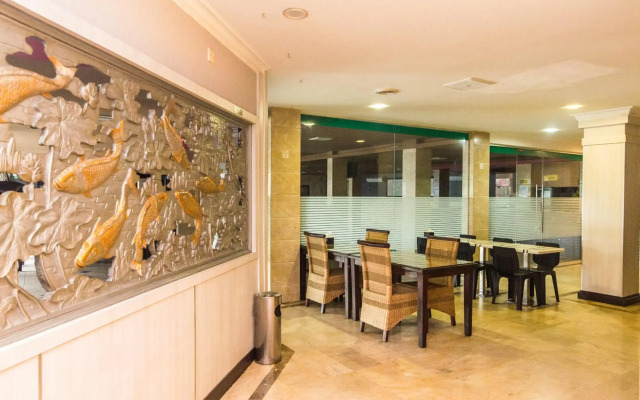 OYO 1896 Kita Hotel